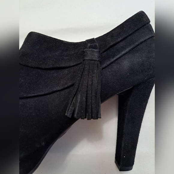 Me Too Black Suede Platform Booties Size 6.5 - Picture 8 of 11